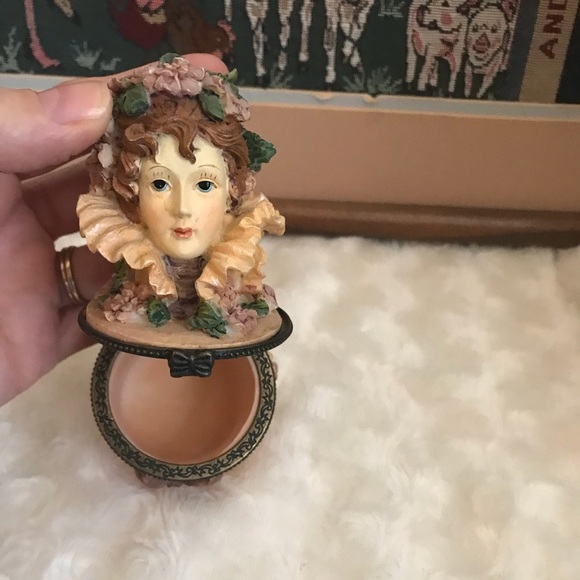 Rare Vintage Victorian Lady Head Trinket Box - Picture 7 of 11